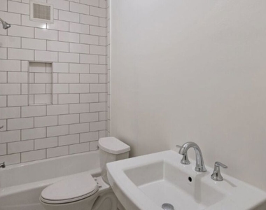409 N Curson Avenue - Photo Thumbnail 9
