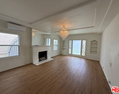 211 S Arnaz Drive - Photo Thumbnail 8