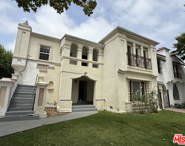 211 S Arnaz Drive - Photo Thumbnail 1