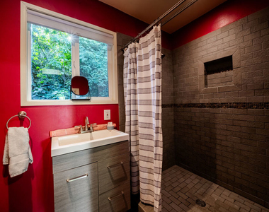 17401 Londelius Street - Photo Thumbnail 37