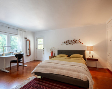 17401 Londelius Street - Photo Thumbnail 22