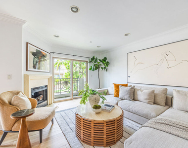 951 Granville Avenue - Photo Thumbnail 7
