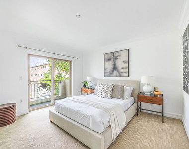 951 Granville Avenue - Photo Thumbnail 20
