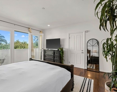 718 Lincoln Boulevard - Photo Thumbnail 21