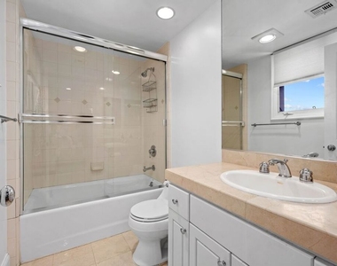718 Lincoln Boulevard - Photo Thumbnail 19