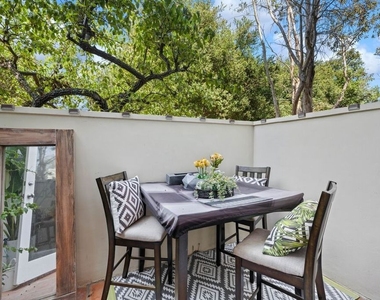 718 Lincoln Boulevard - Photo Thumbnail 5