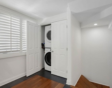 718 Lincoln Boulevard - Photo Thumbnail 16