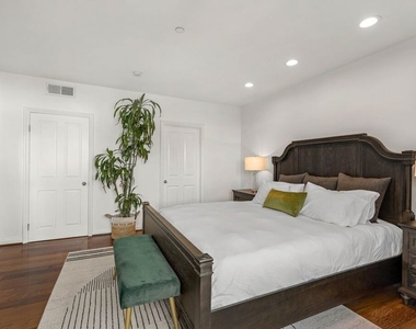 718 Lincoln Boulevard - Photo Thumbnail 22