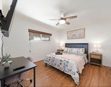 15213 Daphne Avenue - Photo Thumbnail 11