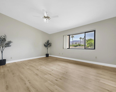 74237 Catalina Way - Photo Thumbnail 17