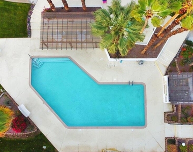 5301 E Waverly Drive - Photo Thumbnail 20