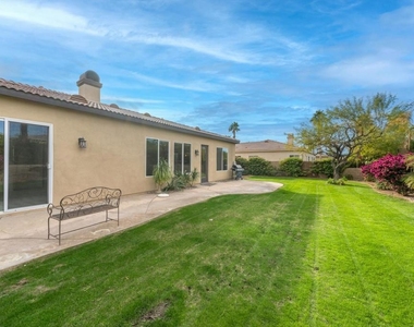 79862 Amora Drive - Photo Thumbnail 4