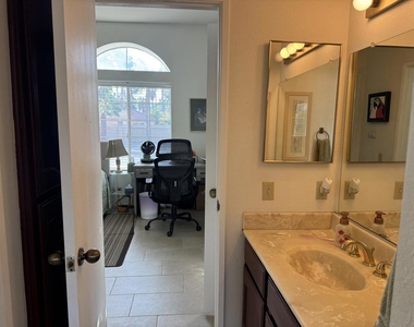 68640 Tachevah Drive - Photo Thumbnail 9