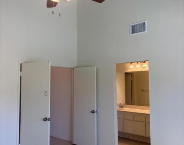 74960 San Simeon Drive - Photo Thumbnail 13