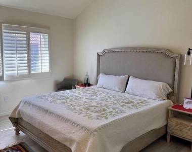 74960 San Simeon Drive - Photo Thumbnail 11