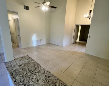74960 San Simeon Drive - Photo Thumbnail 9