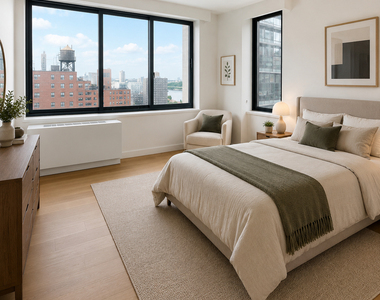 E 93rd Street - Photo Thumbnail 4