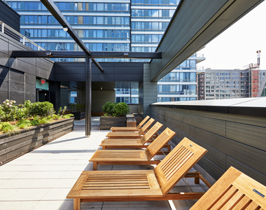 600 W 58th St - Photo Thumbnail 9