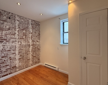 350 Manhattan Avenue - Photo Thumbnail 4