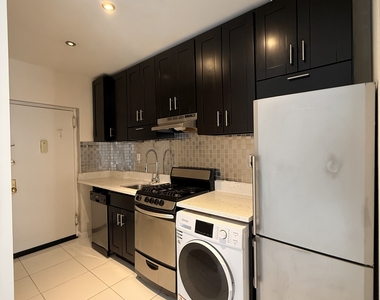 350 Manhattan Avenue - Photo Thumbnail 6
