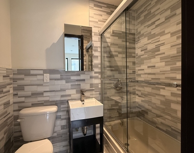 350 Manhattan Avenue - Photo Thumbnail 3