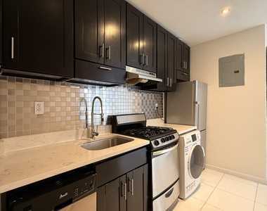 350 Manhattan Avenue - Photo Thumbnail 1