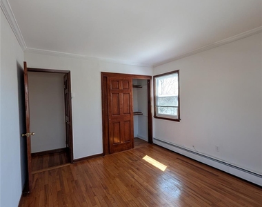 178-05 69th Avenue - Photo Thumbnail 2