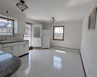 178-05 69th Avenue - Photo Thumbnail 4