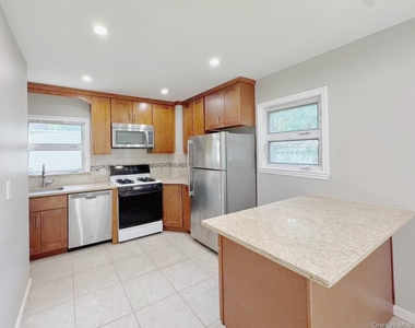 7159 Kessel Street - Photo Thumbnail 7