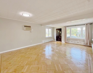 7159 Kessel Street - Photo Thumbnail 3