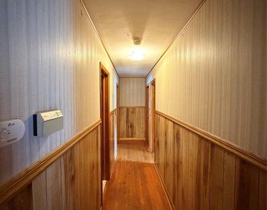 2518 South Avenue - Photo Thumbnail 12