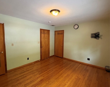 2518 South Avenue - Photo Thumbnail 17