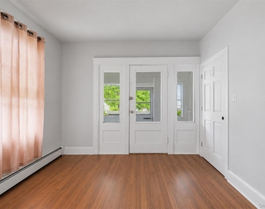 115 Innis Avenue - Photo Thumbnail 6