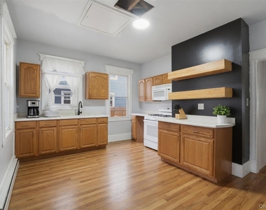 115 Innis Avenue - Photo Thumbnail 1