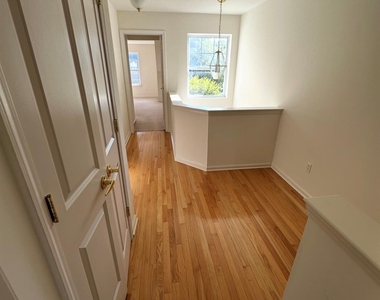 213 River View Drive - Photo Thumbnail 3