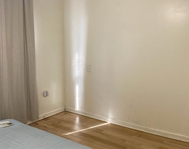 18419 89th Avenue - Photo Thumbnail 10