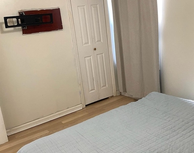 18419 89th Avenue - Photo Thumbnail 11