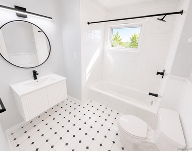 1030 Cedarhurst Street - Photo Thumbnail 10