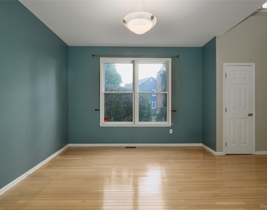 23 Cedar Drive - Photo Thumbnail 5