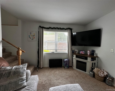 18 Green Place - Photo Thumbnail 2
