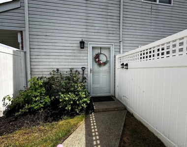 18 Green Place - Photo Thumbnail 10