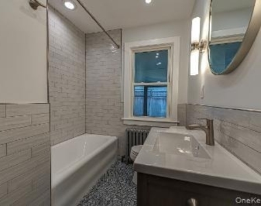 7 Aberdeen Drive - Photo Thumbnail 11