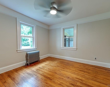 7 Aberdeen Drive - Photo Thumbnail 9