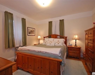 7 Aberdeen Drive - Photo Thumbnail 5