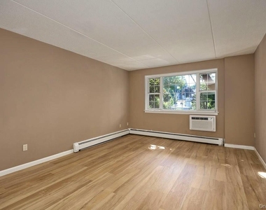 2 Consulate Drive - Photo Thumbnail 9