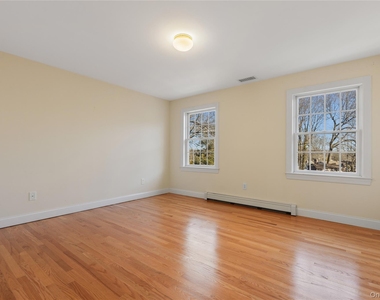 243 Knollwood Avenue - Photo Thumbnail 21