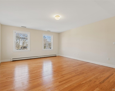 243 Knollwood Avenue - Photo Thumbnail 16