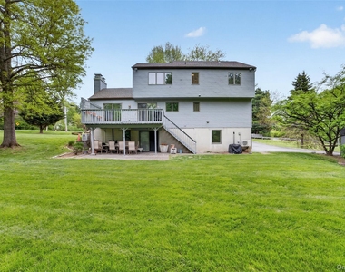 28 Lakeview Drive - Photo Thumbnail 8