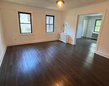 26 W Devonia Avenue - Photo Thumbnail 5
