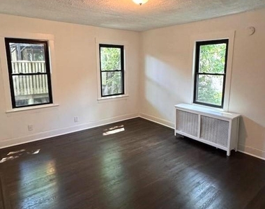 26 W Devonia Avenue - Photo Thumbnail 2
